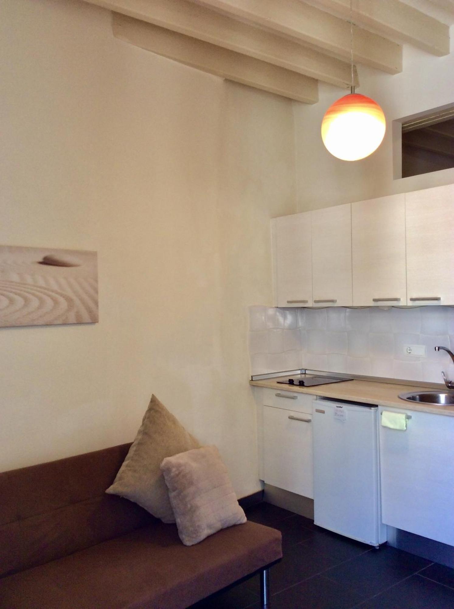 Santa Barbara Apartment *